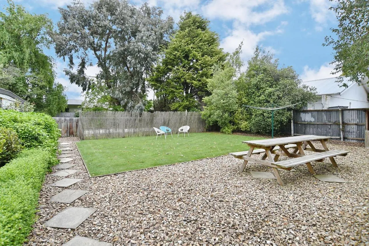 Racecourse Villa - Christchurch Holiday Home 0*,  New Zealand
