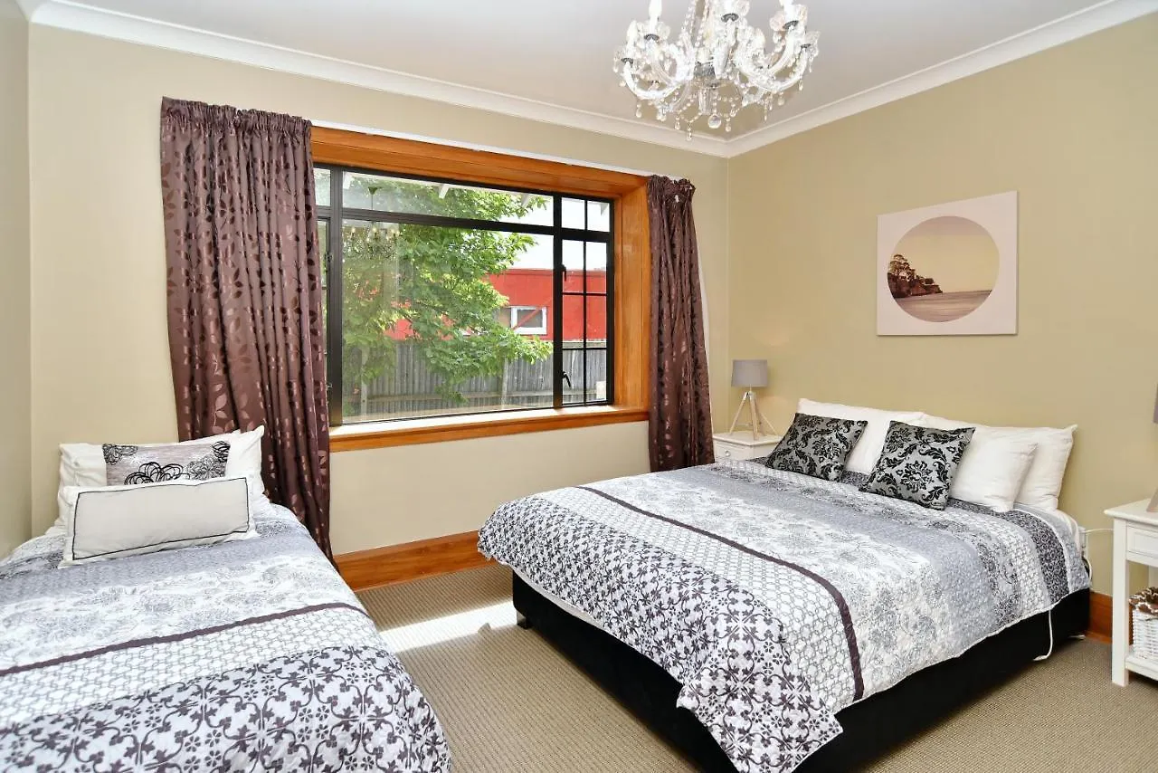 Racecourse Villa - Christchurch Holiday Home 0*,